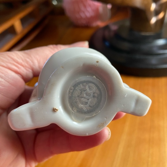 Coty Taiwan vintage perfume pomador with granules. Elf on Mushroom porcelain - Picture 3 of 3